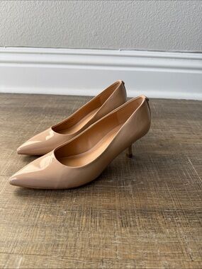 Donald Pliner Calibra Nude Patent Leather Pointed-Toe Kitten Heel Pumps | 6.5